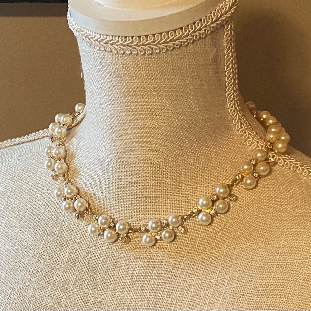 Classic Pearl Cluster Necklace